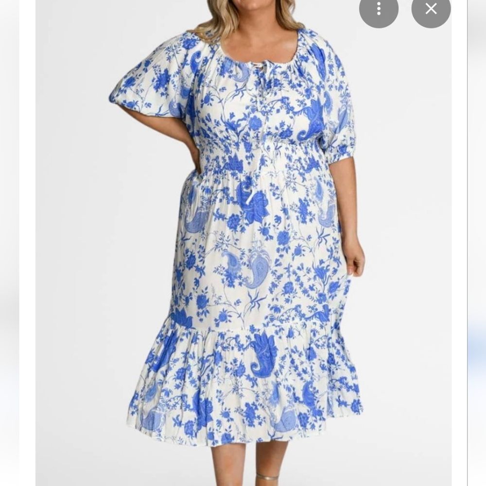 DANI MARIE Chic Blue and White Floral Midi Dress